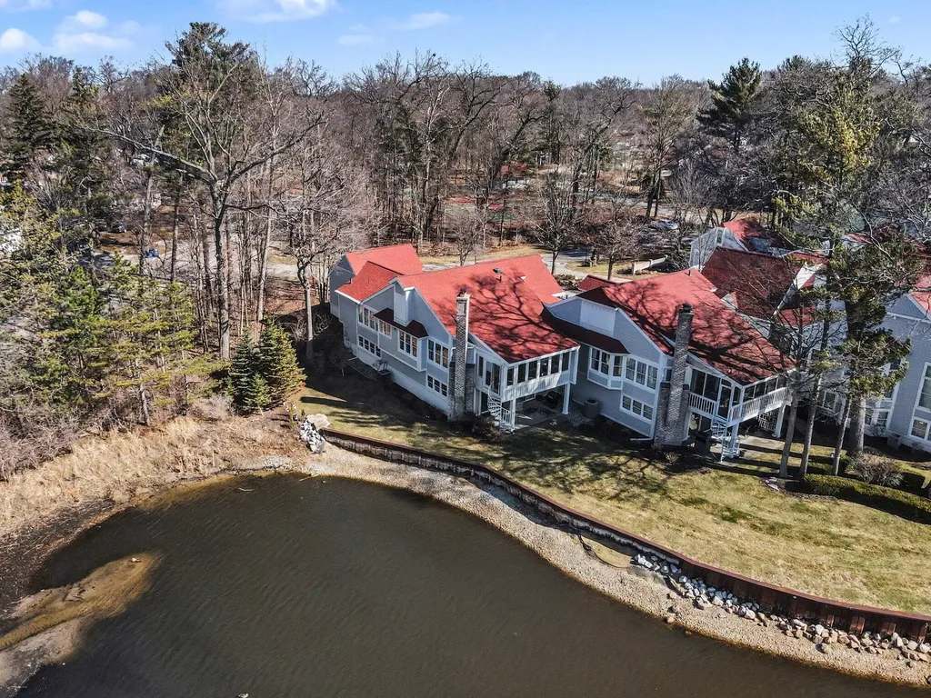 16840 Landing Drive Ferrysburg City MI 49456