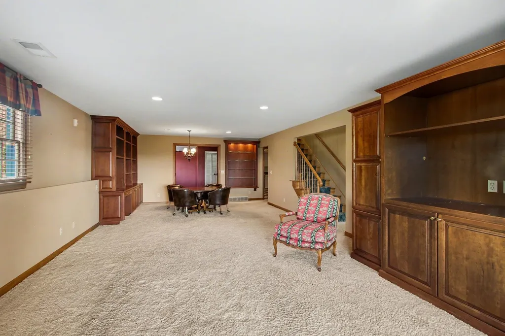 16840 Landing Drive Ferrysburg City MI 49456