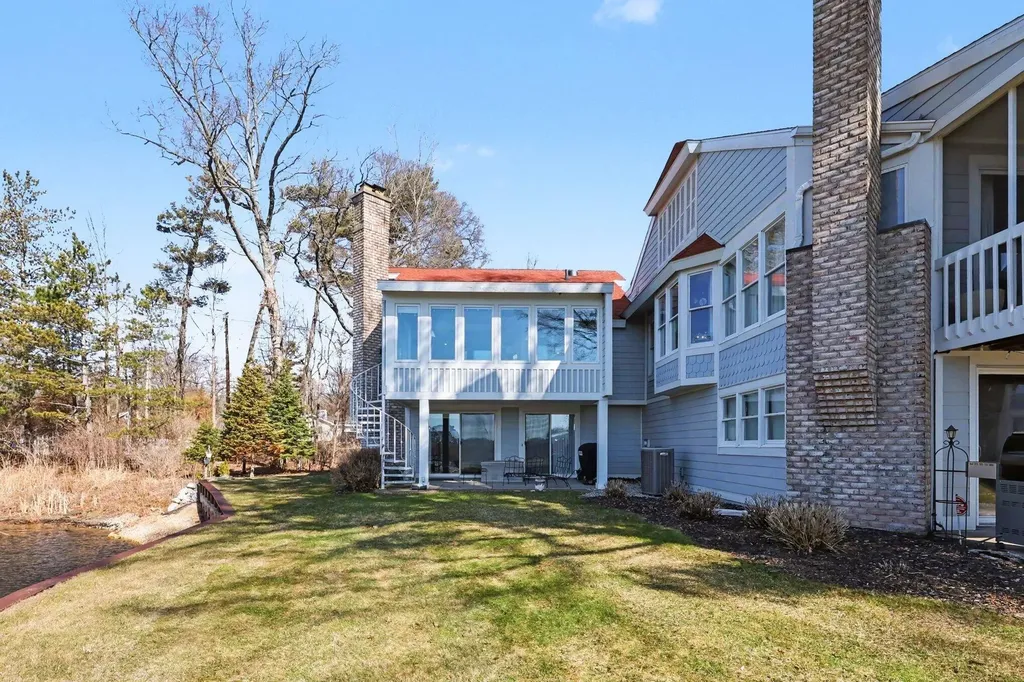 16840 Landing Drive Ferrysburg City MI 49456