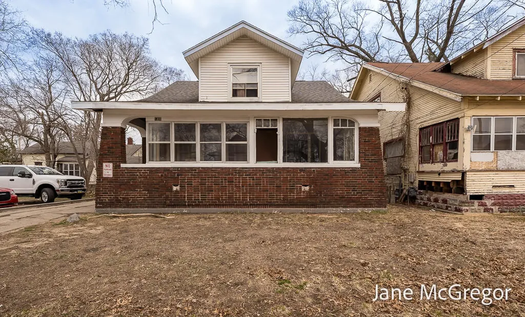 1350 Arthur Street Muskegon City MI 49442