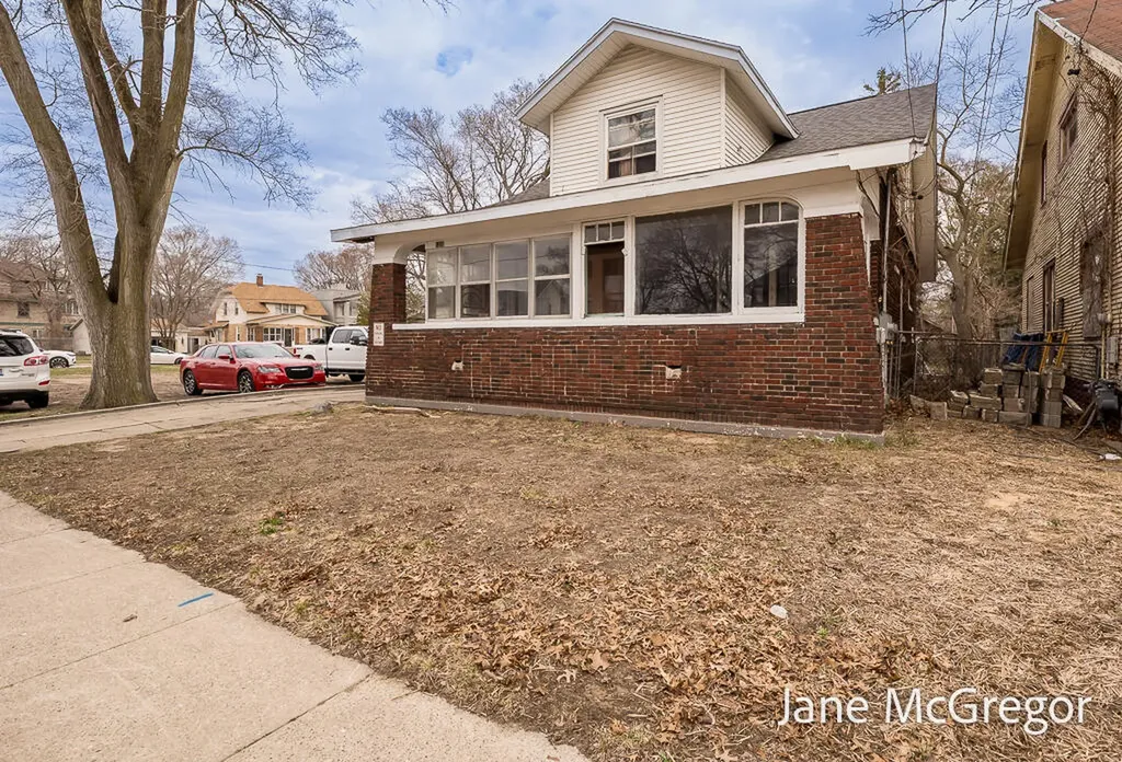 1350 Arthur Street Muskegon City MI 49442