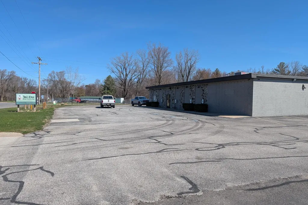 2808 S Mill Iron Road Fruitport Charter Township MI 49444