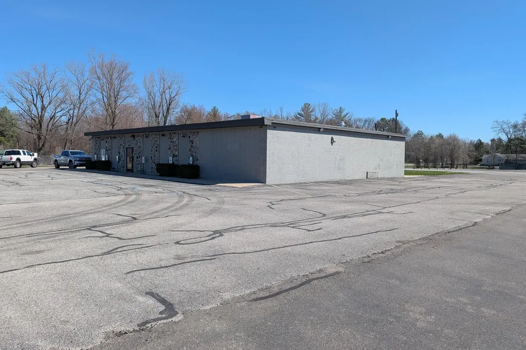 2808 S Mill Iron Road Fruitport Charter Township MI 49444