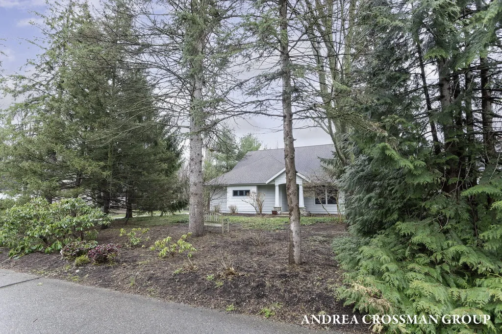 2286 Perry Street Park Township MI 49424