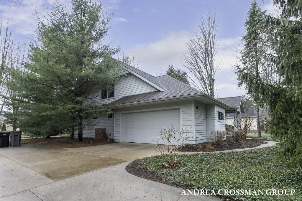2286 Perry Street Park Township MI 49424