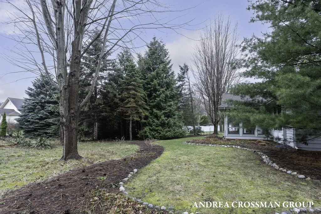 2286 Perry Street Park Township MI 49424