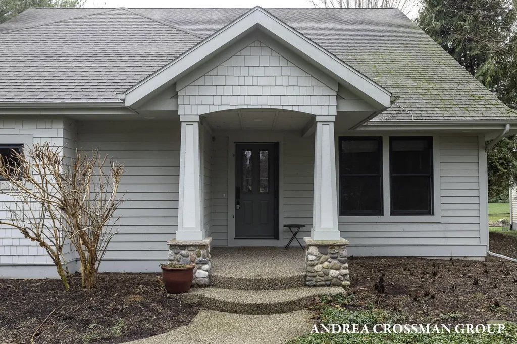 2286 Perry Street Park Township MI 49424