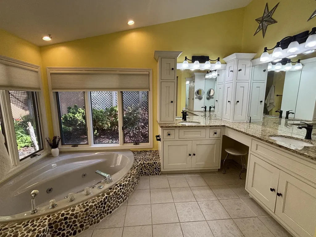 17871 N Fruitport Road Spring Lake Township MI 49456