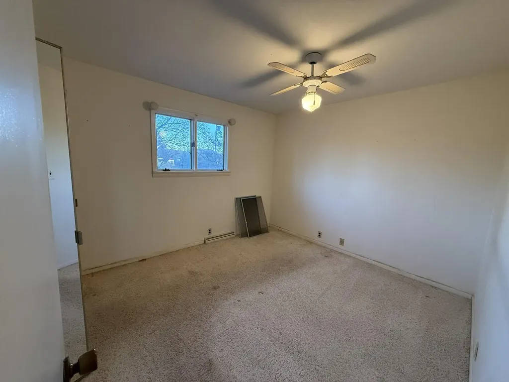 275 S 8th Avenue Fruitport Charter Township MI 49415