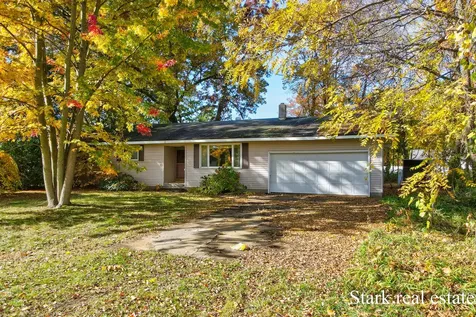 275 S 8th Avenue Fruitport Charter Township MI 49415