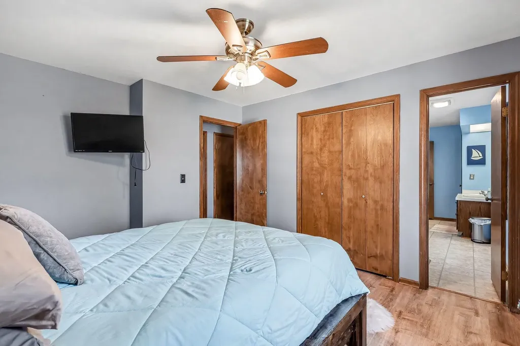 1437 Brookwood Drive Norton Shores City MI 49441