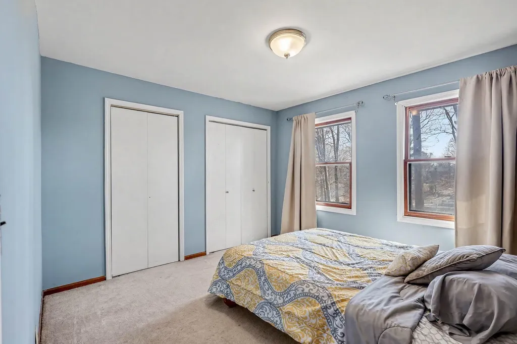 1437 Brookwood Drive Norton Shores City MI 49441