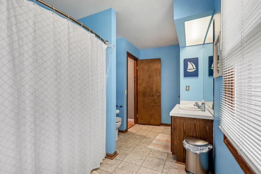 1437 Brookwood Drive Norton Shores City MI 49441