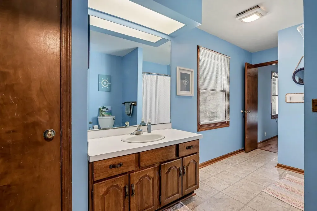 1437 Brookwood Drive Norton Shores City MI 49441