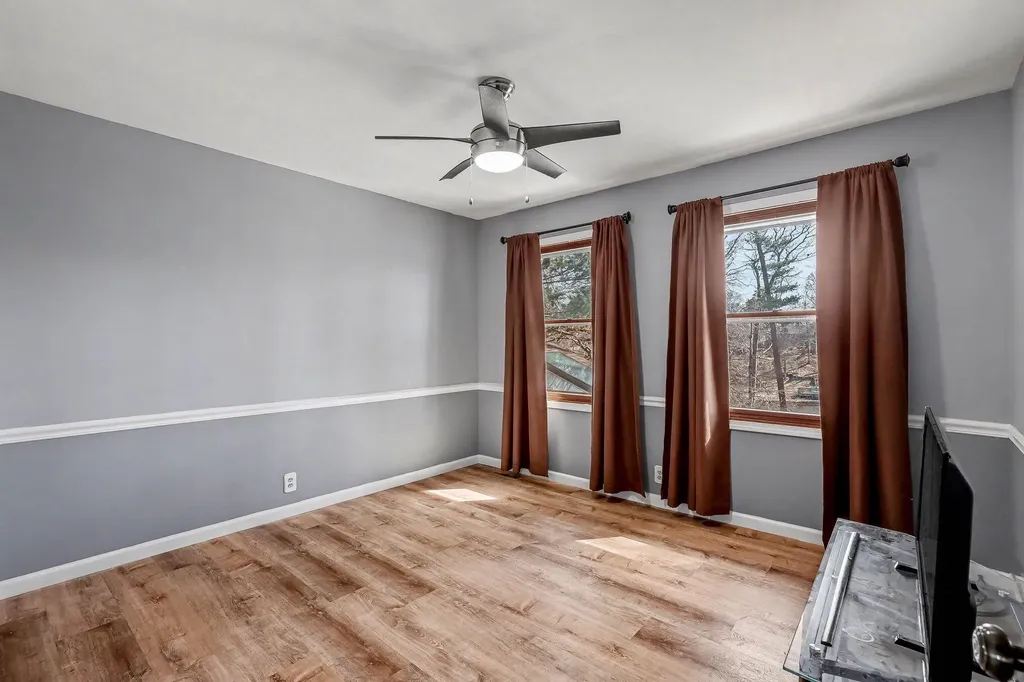 1437 Brookwood Drive Norton Shores City MI 49441