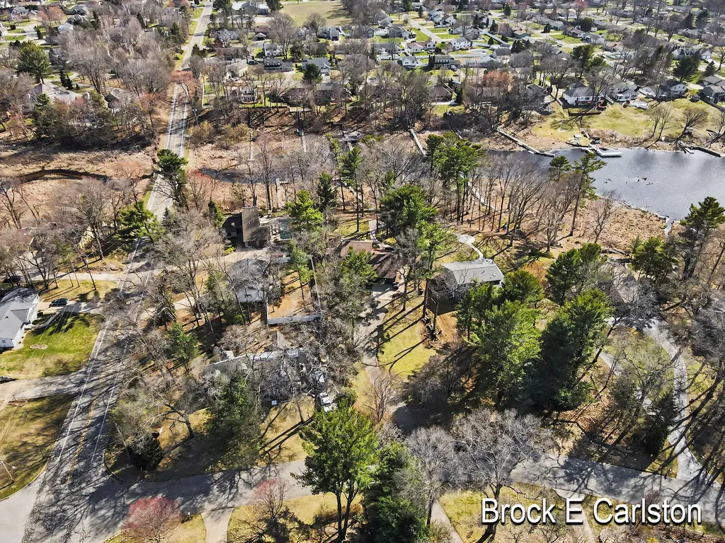 1437 Brookwood Drive Norton Shores City MI 49441