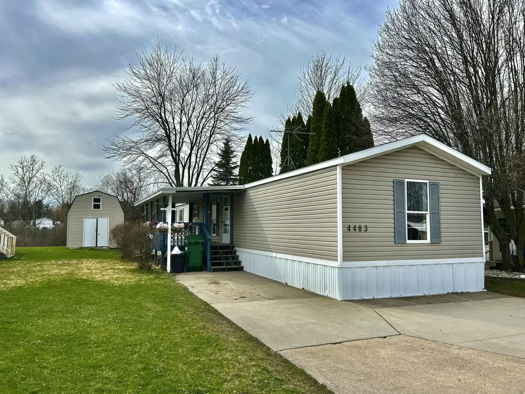 4483 Ilium Lane Walker City MI 49534
