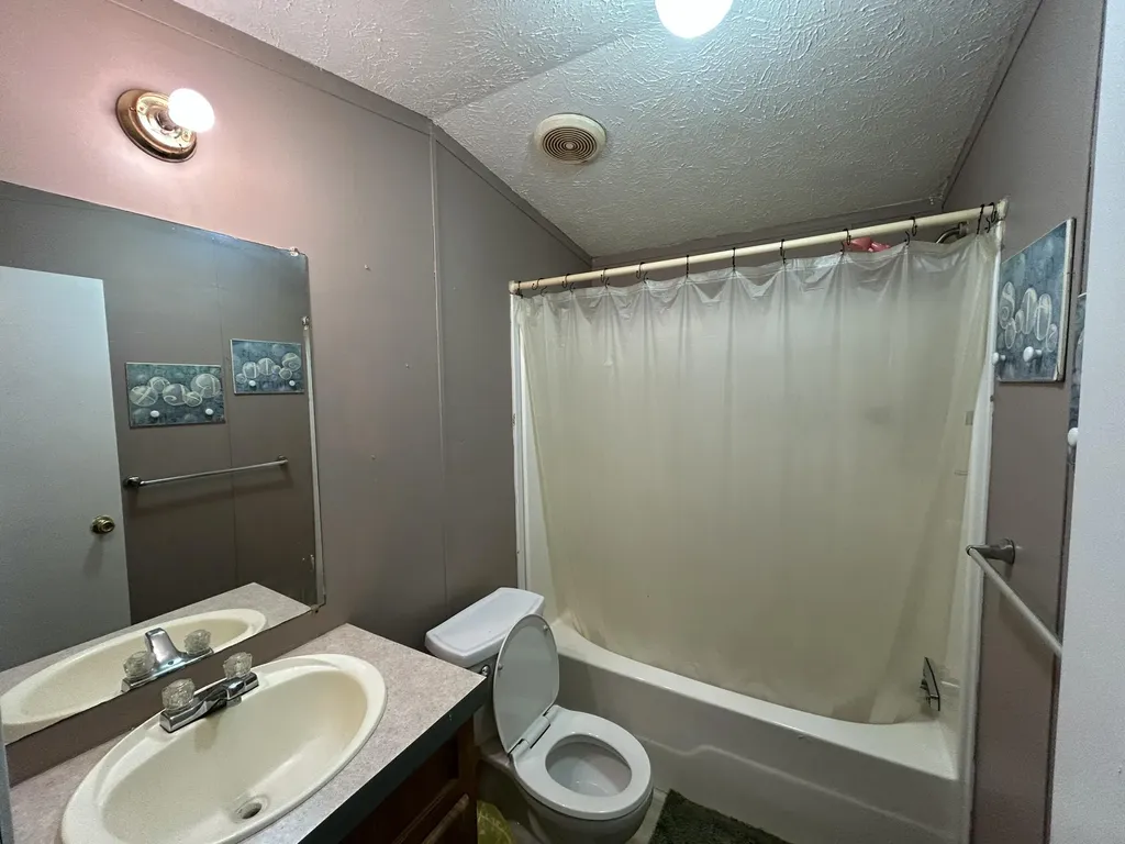 4483 Ilium Lane Walker City MI 49534