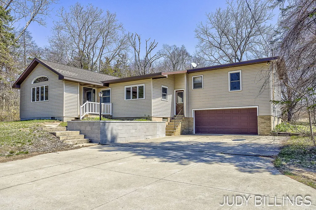 1501 68th Street Ganges Township MI 49408