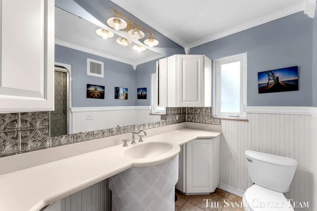 15008 Lakeshore Drive Grand Haven Charter Township MI 49417