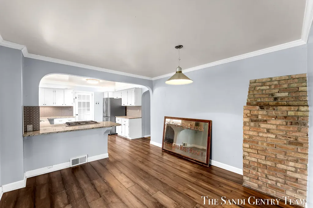 15008 Lakeshore Drive Grand Haven Charter Township MI 49417