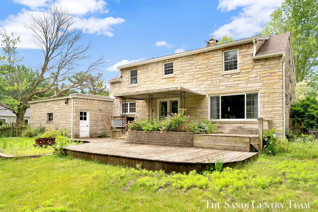 15008 Lakeshore Drive Grand Haven Charter Township MI 49417