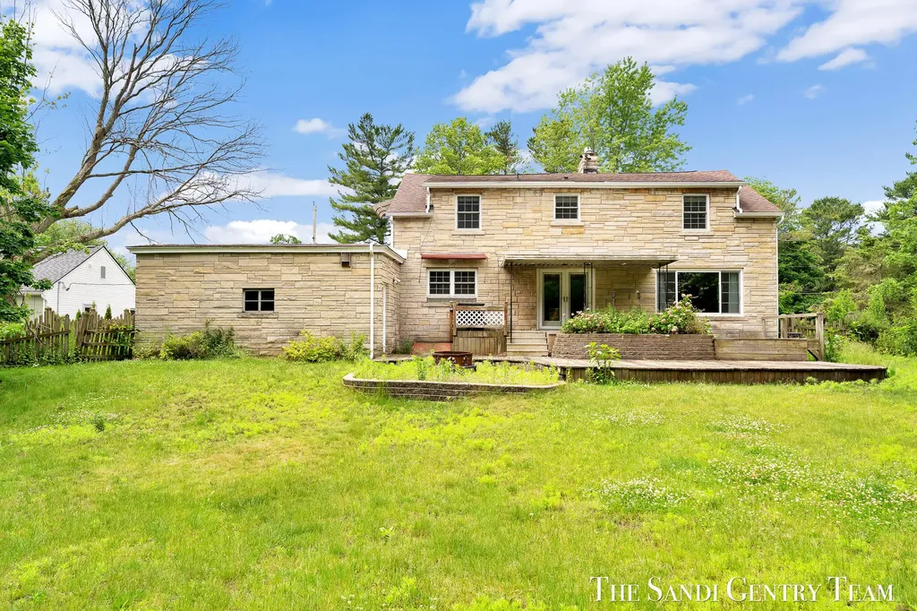 15008 Lakeshore Drive Grand Haven Charter Township MI 49417