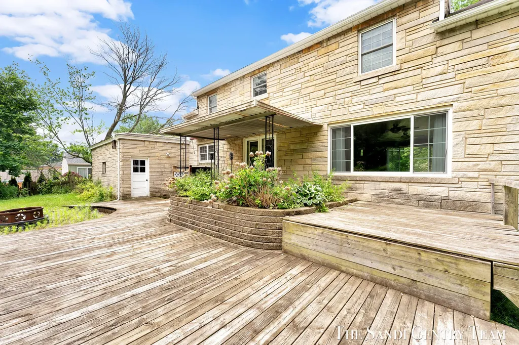 15008 Lakeshore Drive Grand Haven Charter Township MI 49417