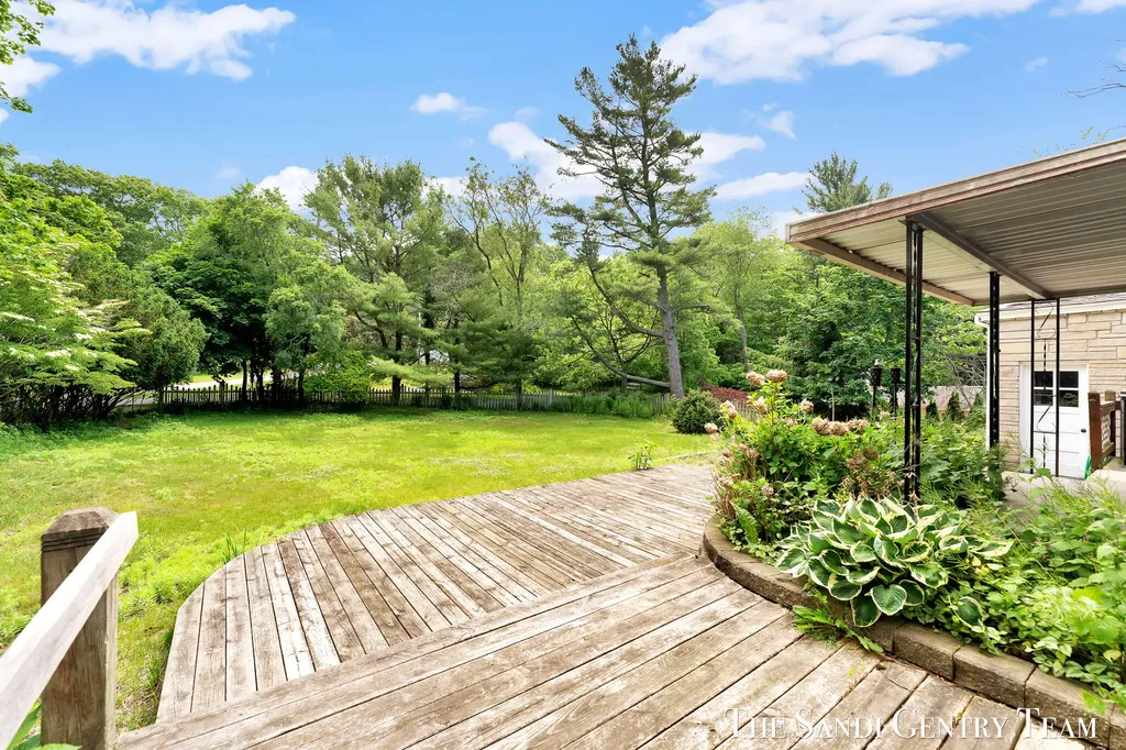 15008 Lakeshore Drive Grand Haven Charter Township MI 49417