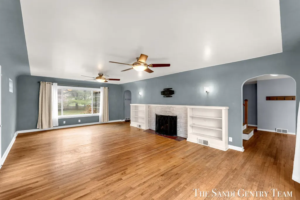 15008 Lakeshore Drive Grand Haven Charter Township MI 49417