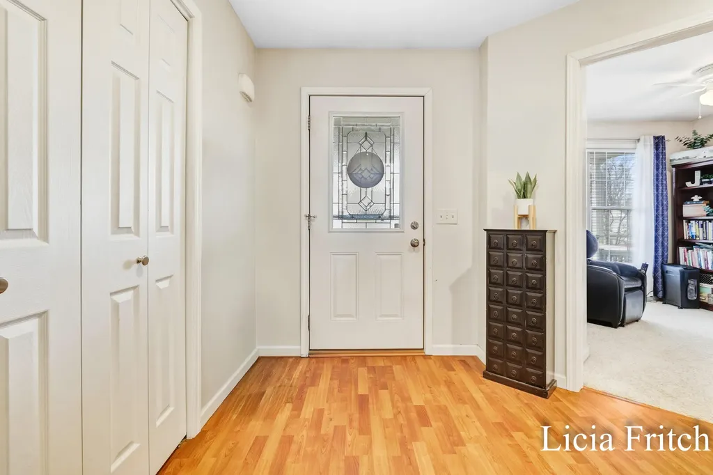 1527 W Addison Way Laketon Township MI 49445