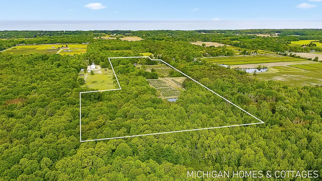 1661 68th Street Ganges Township MI 49408