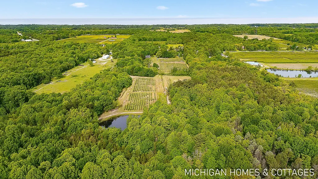 1661 68th Street Ganges Township MI 49408
