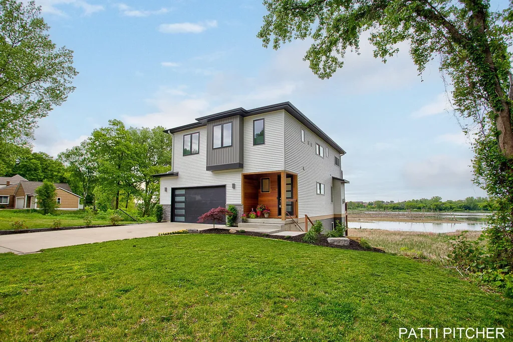 104 River Hills Drive Holland Charter Township MI 49424