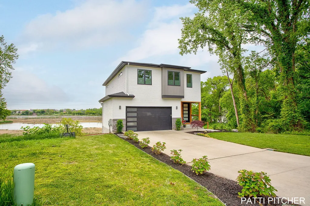 104 River Hills Drive Holland Charter Township MI 49424