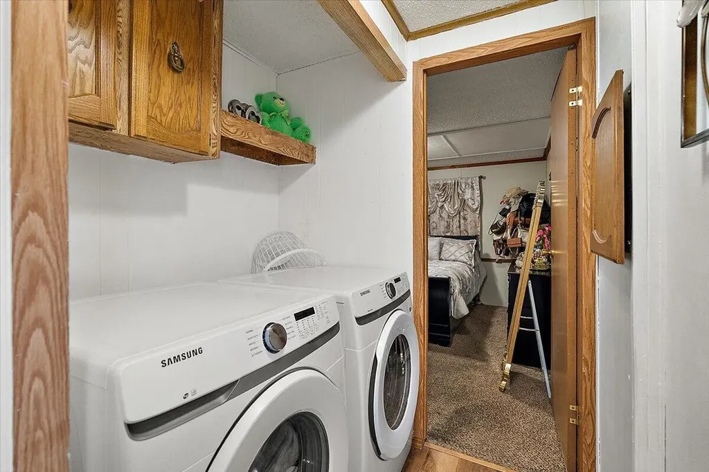 333 E Lakewood Boulevard Holland Charter Township MI 49424