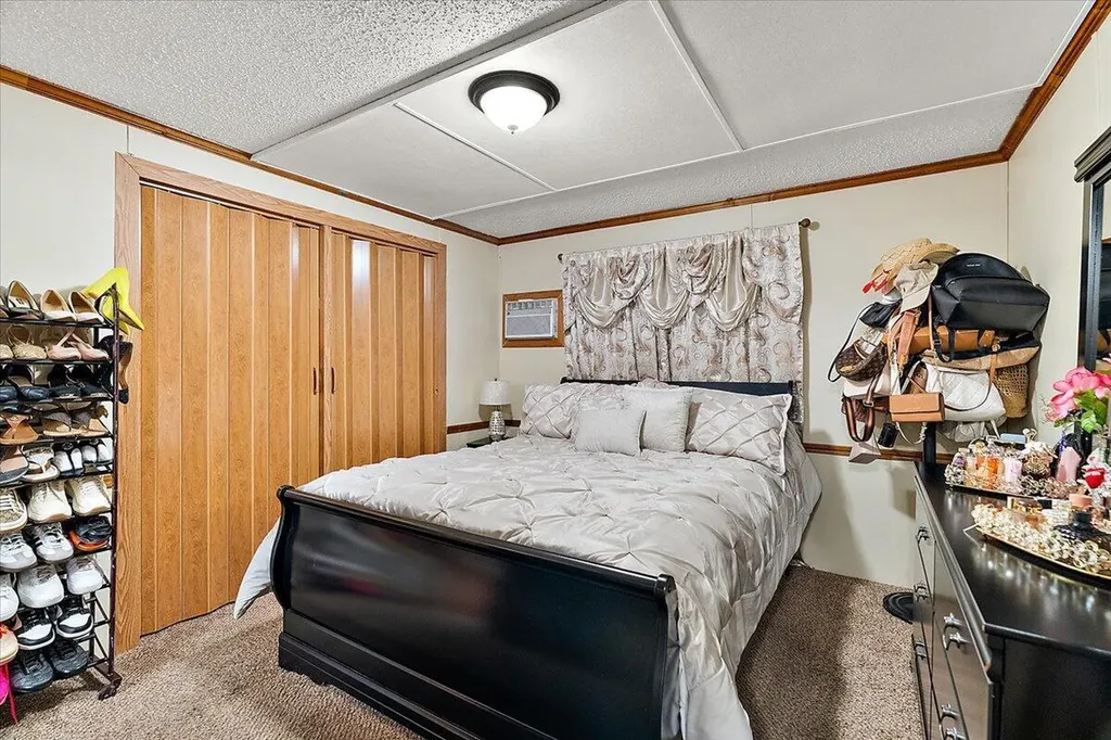 333 E Lakewood Boulevard Holland Charter Township MI 49424
