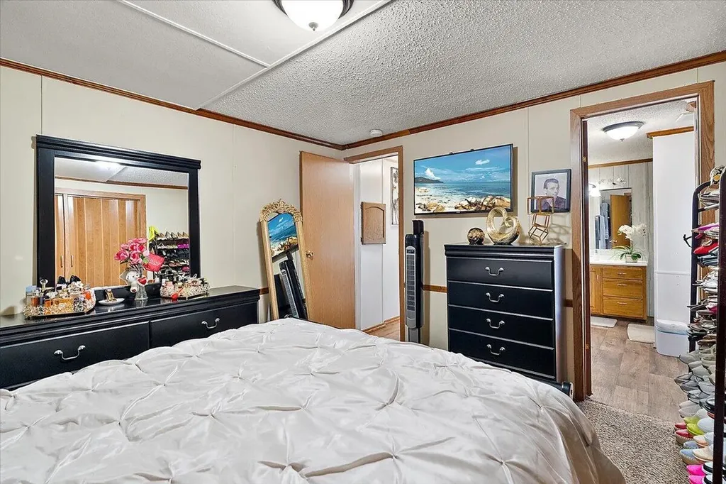 333 E Lakewood Boulevard Holland Charter Township MI 49424