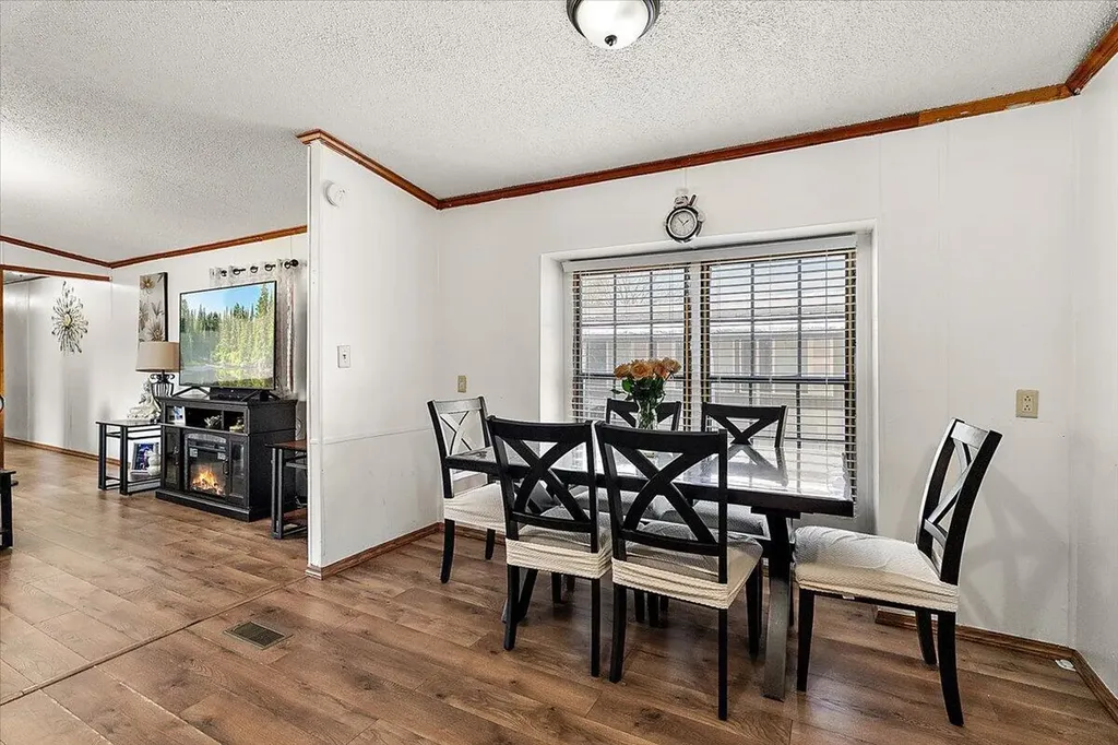 333 E Lakewood Boulevard Holland Charter Township MI 49424