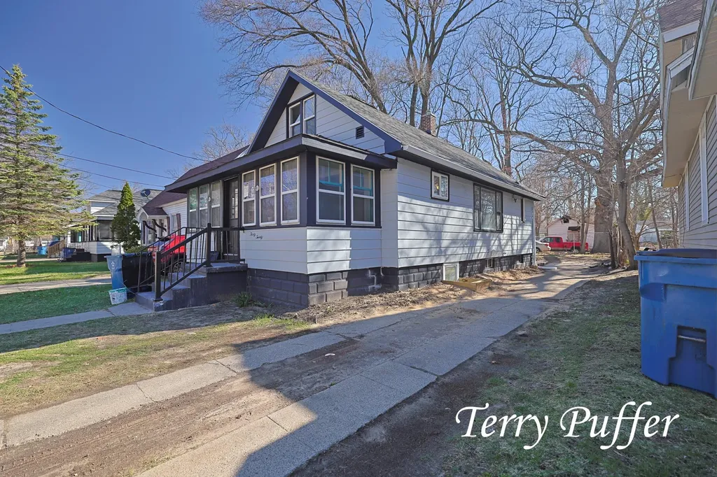3020 Highland Street Muskegon Heights City MI 49444