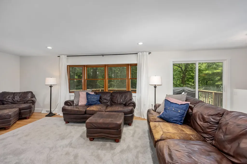 1059 Cumberland Avenue SE Vergennes Township MI 49331