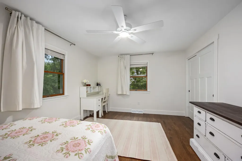 1059 Cumberland Avenue SE Vergennes Township MI 49331