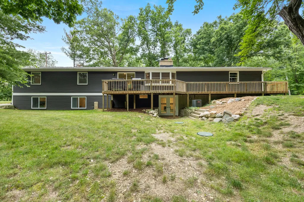 1059 Cumberland Avenue SE Vergennes Township MI 49331