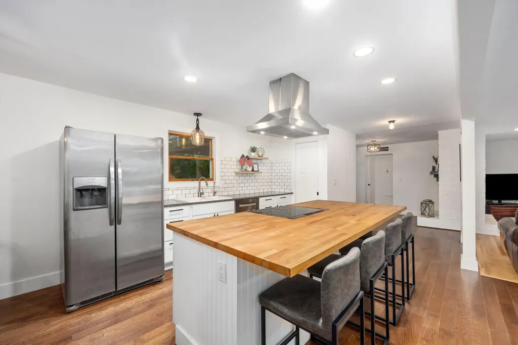 1059 Cumberland Avenue SE Vergennes Township MI 49331