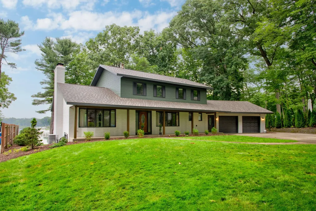 19094 Walden Drive Spring Lake Township MI 49456