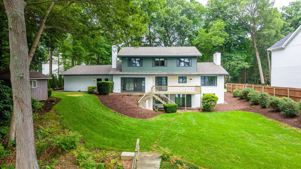 19094 Walden Drive Spring Lake Township MI 49456