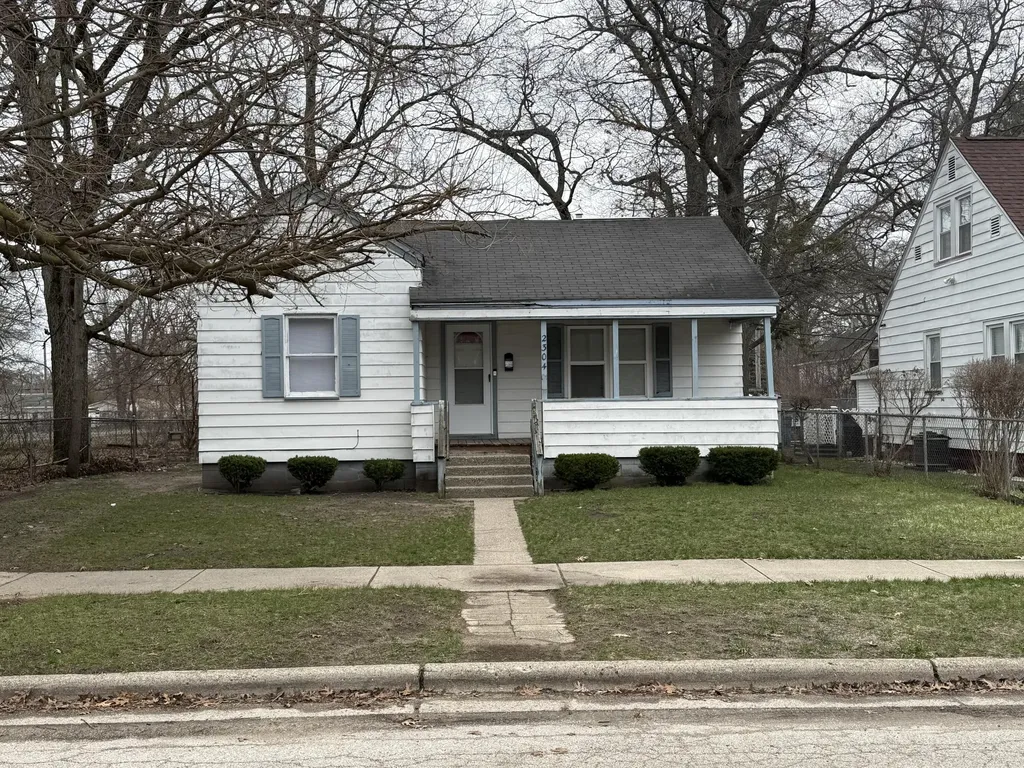 2304 Howden Street Muskegon Heights City MI 49444