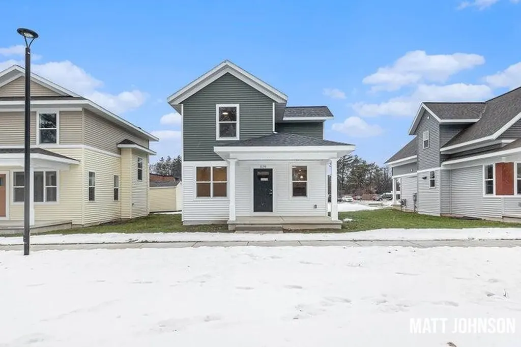 624 Hazen Street SE Grand Rapids City MI 49507