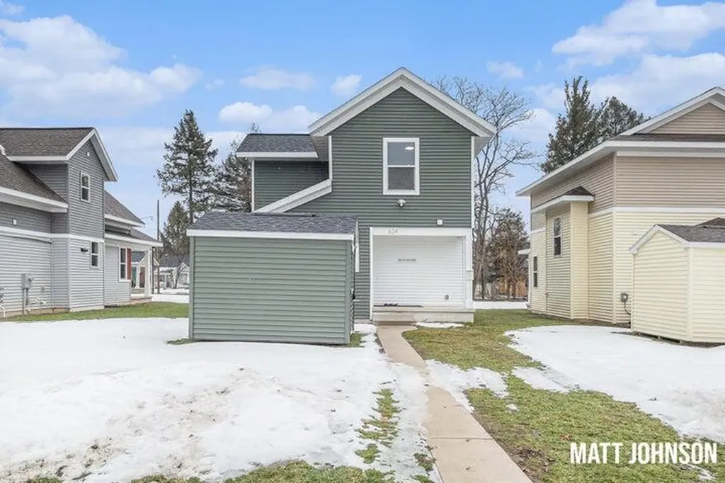 624 Hazen Street SE Grand Rapids City MI 49507