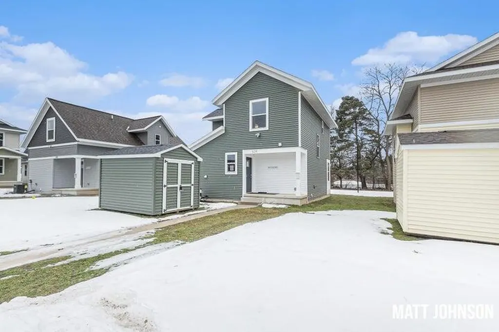 624 Hazen Street SE Grand Rapids City MI 49507